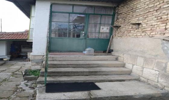 Снимката тук
